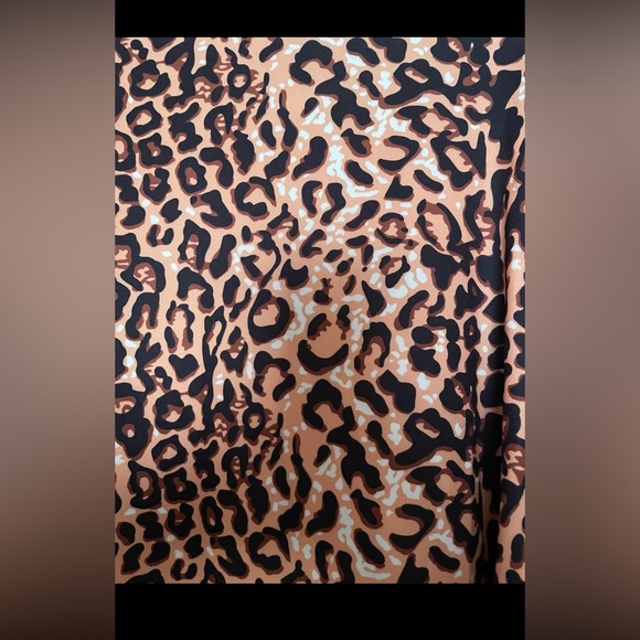 OXL Leopard Ruffled Sleeves Jacket - Picture 3 of 7